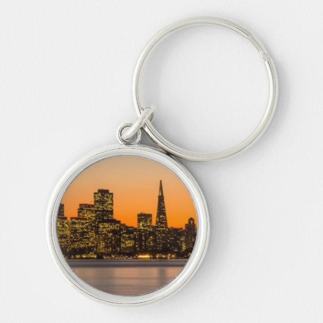 Härlig solnedgång i San Francisco Rund Silverfärgad Nyckelring (Framsidan)