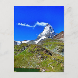 Härliga berömda schweiziska Matterhorn med moln Vykort
