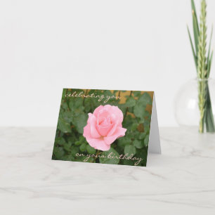 Härligt rosa rosfödelsedagkort kort