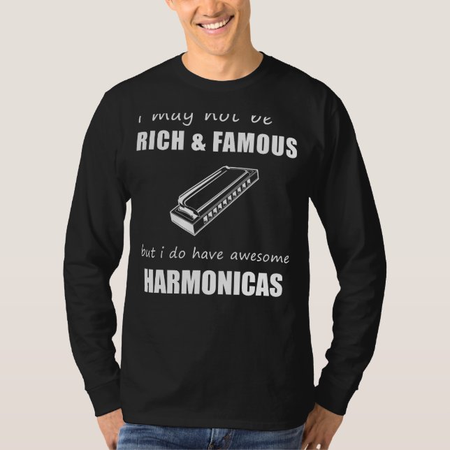 Harmonica Hero: Oleash Musical Brilliance med en T Shirt (Framsida)
