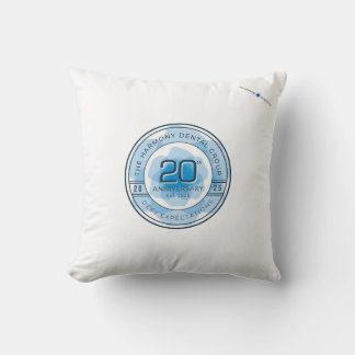 Harmony Dental 20th Anniversary Throw Pillow Kudde