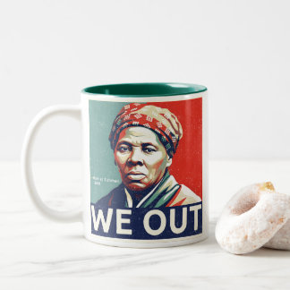 Harriet Tubman We Out Freedom Historic Portrait Två-Tonad Mugg