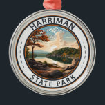 Harriman State Park New York Badge Julgransprydnad Metall<br><div class="desc">Harriman State Park-illustration i en bricka i stil. Parken är också känd för sina 31 sjöar,  många,  offentliga campingområden och underbara perspektiv.</div>