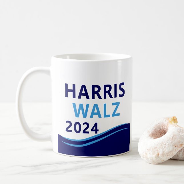 Harris Walz 2024 för president Blue Wave Kaffemugg (Med munk)