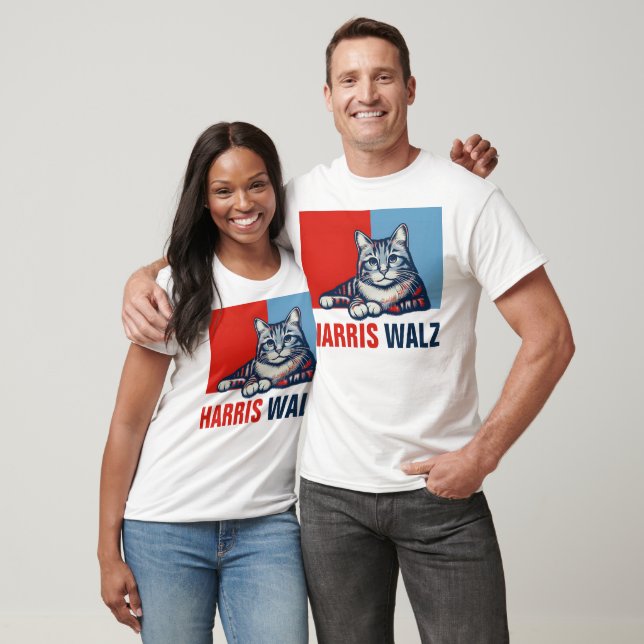 Harris Walz 2024: Uppenbarligen rödblå katt T Shirt (Unisex)
