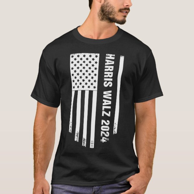 Harris Walz 2024 US American Flagga T Shirt (Framsida)