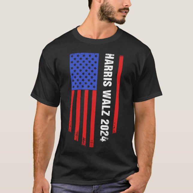 Harris Walz 2024 US American Flagga T Shirt (Framsida)
