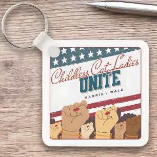Harris Walz Chilless Cat Dam Unite Fists Nyckelring