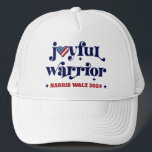 Harris Walz Val Glatt Warrior USA flagga Heart Keps<br><div class="desc">"Glatt krigare". Var stolt och med ditt stöd för Kamala Harris och Tim Walz med denna lekfulla, roligt, grafiska patriotiska truckerkeps. Den vita kalligraftypografin och ett fint trä, amerikanska flagga täcker över en ren, vit bakgrund. Förstå er krigare själv, högtidligt fira att vara patriot och hjälpa till att forma framtiden...</div>