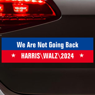 Harris Walz, vi går inte tillbaka Anpassningsbar Bildekal