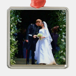 Harry Meghan bröllopsdag kiss chapel entrance Julgransprydnad Metall
