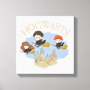 HARRY POTTER™, Hermione, & Ron flyger över HOGWART Canvastryck