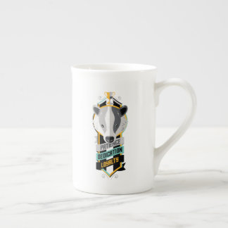 Harry Potter | HUFFLEPUFF™ husdrag Sigil Benporslin Mugg