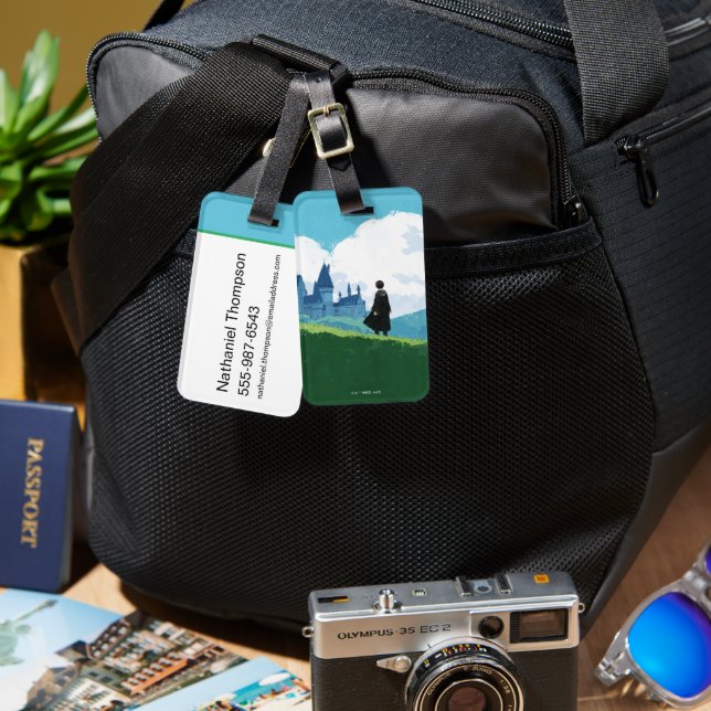 HARRY POTTER™ med utsikt över HOGWARTS™ slott Bagagebricka (Fram & Baksida)