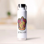 Harry Potter | Vapenskölden Gryffindor House | Läg<br><div class="desc">Den här vintagen av vapenskölden i Gryffindor, som är omgiven av ett hav av gråröda och skakande toner i guld, erbjuder en synlig fest som säkert kommer att glädja Harry Potter fläkt över hela världen! Sorteringshatten väljer bara de mest lojala, modiga och djärva guiderna för Gryffins hus, så denna strålande...</div>