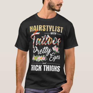 Hårstylist med Tattoos Söt Öga och tjock th T Shirt