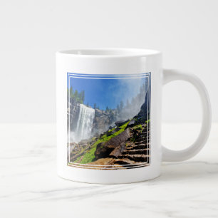 Hårt spray från Vernal Yosemite nationalpark Jumbo Mugg