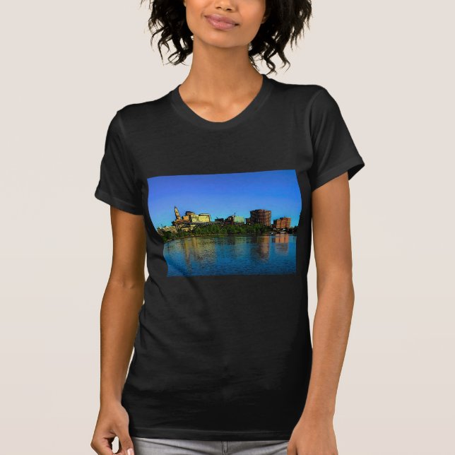Hartford Connecticut Skyline Tecknad T Shirt (Framsida)