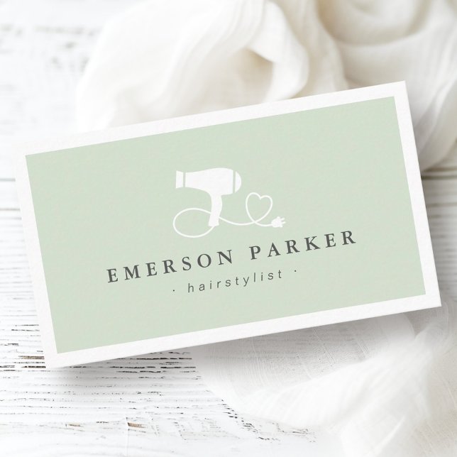 Hårtorktumlarens hjärtkladd lätt grönt hårfrisör visitkort (Hair dryer heart cord light sage green hairdresser business card)