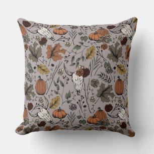 Harvest and Horns Cow Skull Taupe Kudde