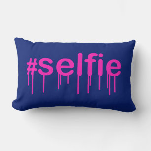 Hashtag Selfie Drooling on blue Lumbarkudde