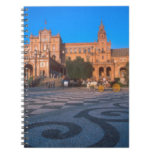 Häst dragen vagn på Plaza de Espana i Anteckningsbok Med Spiral