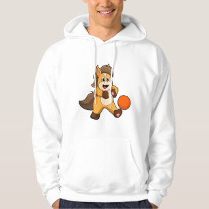 Häst som fotbollsspelare med fotboll hoodie