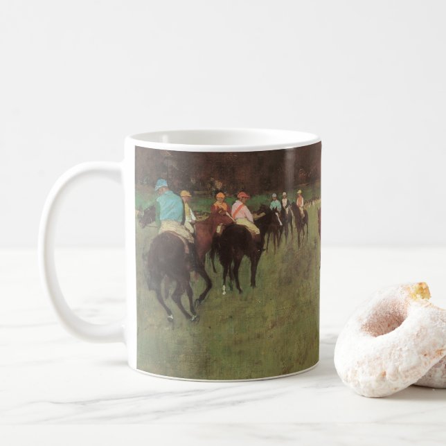 Hästar i Longchamp av Edgar Degas Kaffemugg (Med munk)