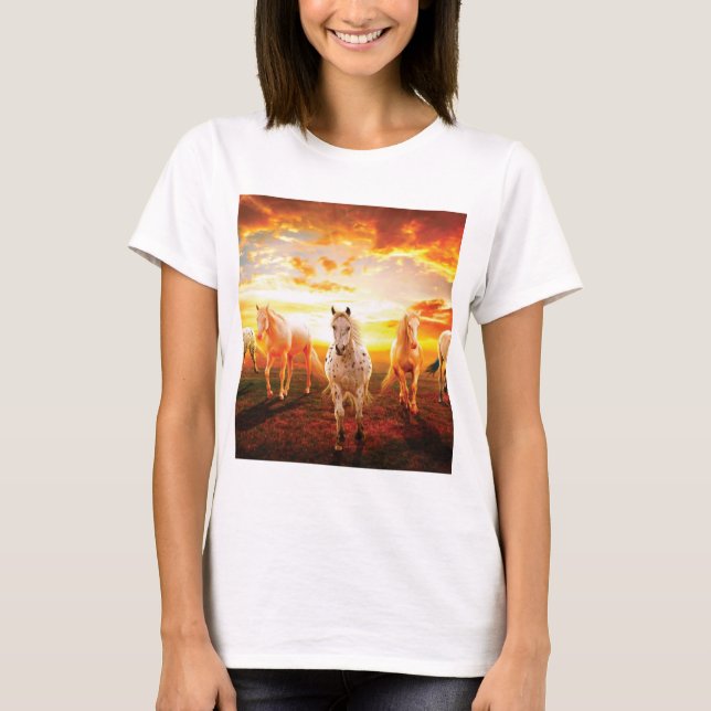 Hästar i sunset dekorativ kudde t shirt (Framsida)