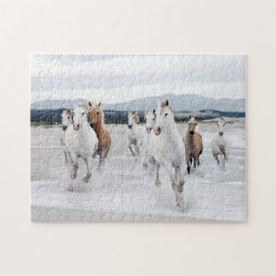 Hästar som går på Beach Jigszons Puzzle Pussel