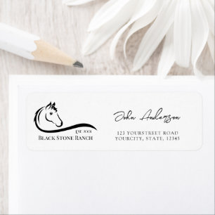 Hästranch logotyp equestrian stable branding returadress etikett