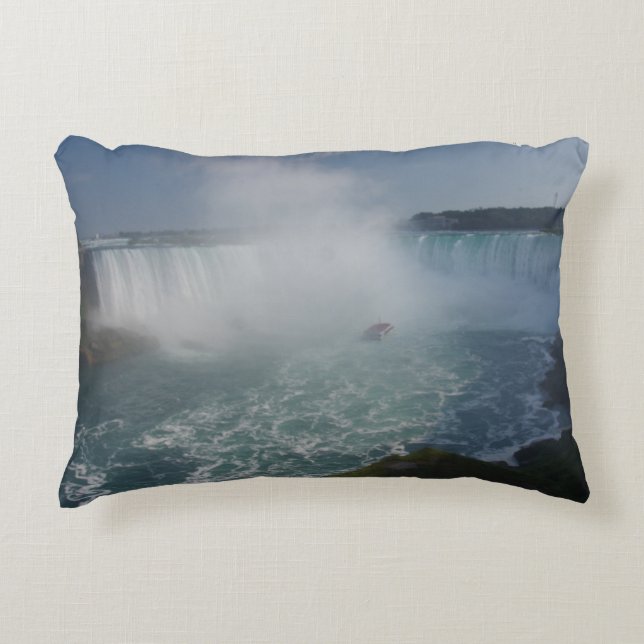 Hästskofallen i Niagarafallen Prydnadskudde (Framsidan)