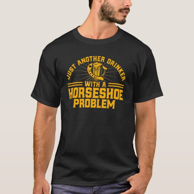 Hästskon som piper med en hästskon t shirt (Framsida)