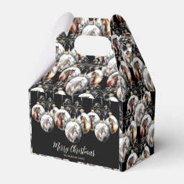 Hästsvarta och julcitat från guld presentaskar