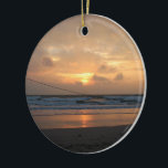 Hat Rin Beach Sunrise ... Koh Phangan, Thailand Julgransprydnad Keramik<br><div class="desc">Hat Rin eller Haad Rin är en halvöarnas strand och stad på den södra delen av Koh Phangan, en ö i Bukt i Thailand. Dess två huvudsakliga stränder är Sunset Beach (Hat Rin Nai) söder och den större Sunrise Beach (Hat Rin Nok) norr om. Den ökända Full Moon Party tar...</div>