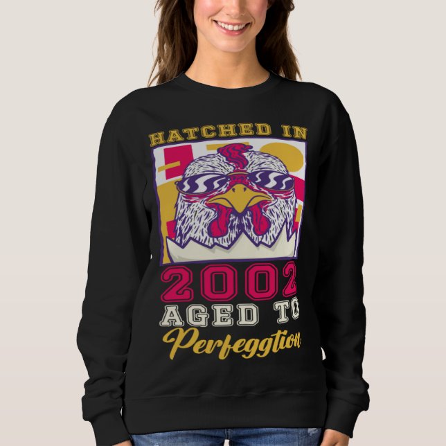 Hatched in 2002 Aged to Perfeggtion T Shirt (Framsida)