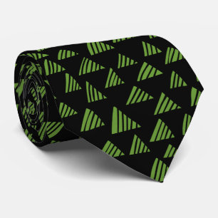 Hatched Triangles 250319 - Avocado Grönt on Black Slips