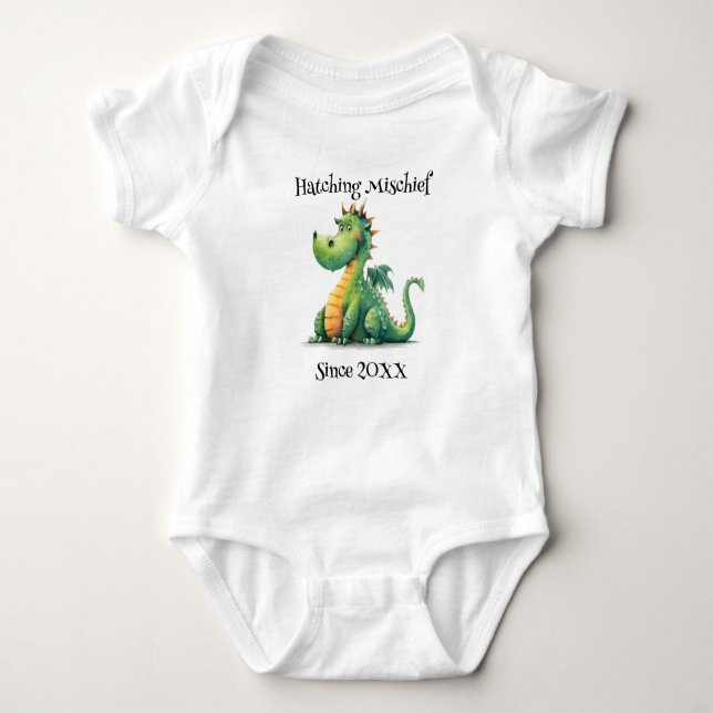 Hatching MisChief Dragon T Shirt (Framsida)