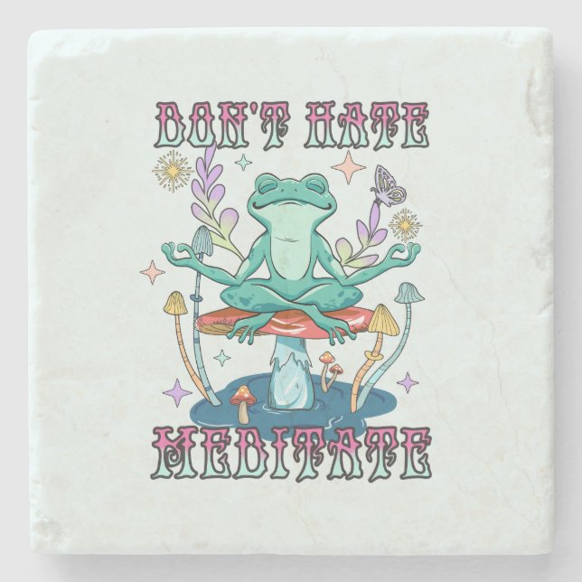 "Hate inte, Meditate" | Fredlig groda och Blommigt Stenunderlägg (Framsidan)
