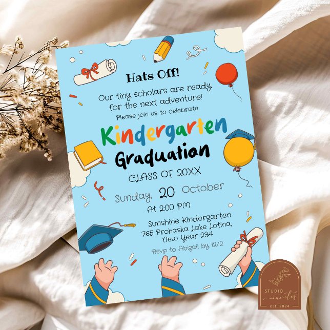Hats Off Kindergarten Studenten Inbjudningar (Skapare uppladdad)