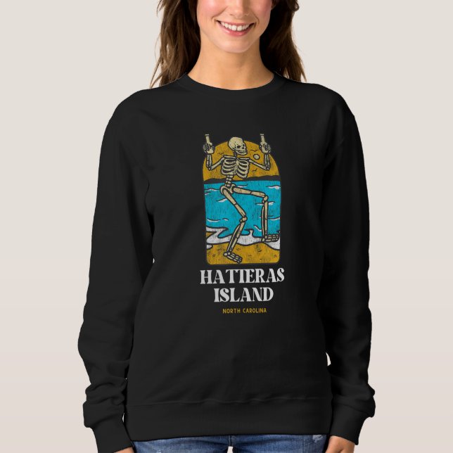 Hatteras Island NC Beachgoing Summertime Drinking  T Shirt (Framsida)