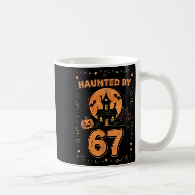 Haunted By 67 Funny Halloween  Kaffemugg (Höger)