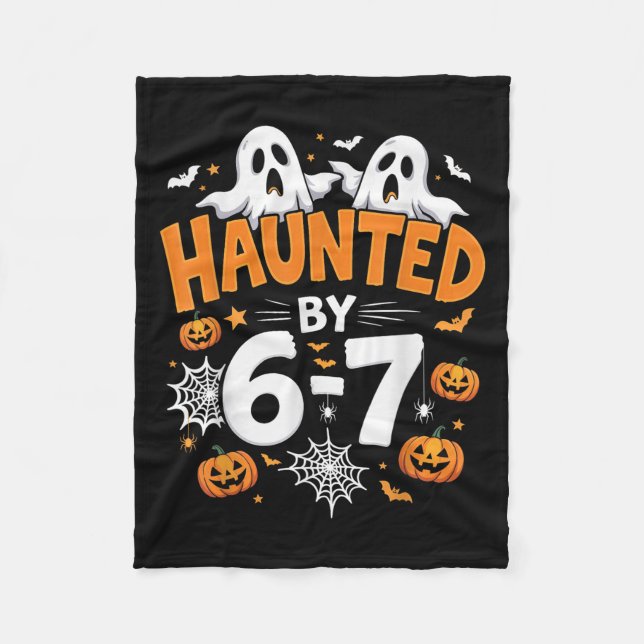 Haunted By 67 Funny Pumpkin And Ghost Halloween Co Fleecefilt (Framsidan)