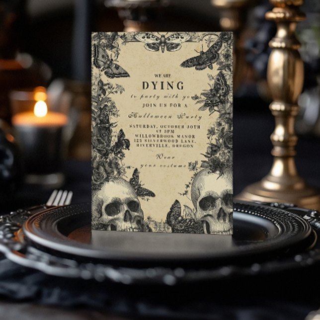 Haunted Elegance Skull och Moth Gothic Party Inbjudningar (Skapare uppladdad)