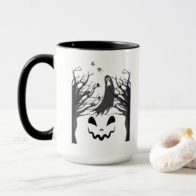 Haunted Forest Ghost Mug – Dark & Spooky Silhouett Mugg (Med munk)