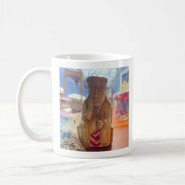 Haunted House of Lewis Chess Coffee Mug 3 (Queen) Kaffemugg (Vänster)
