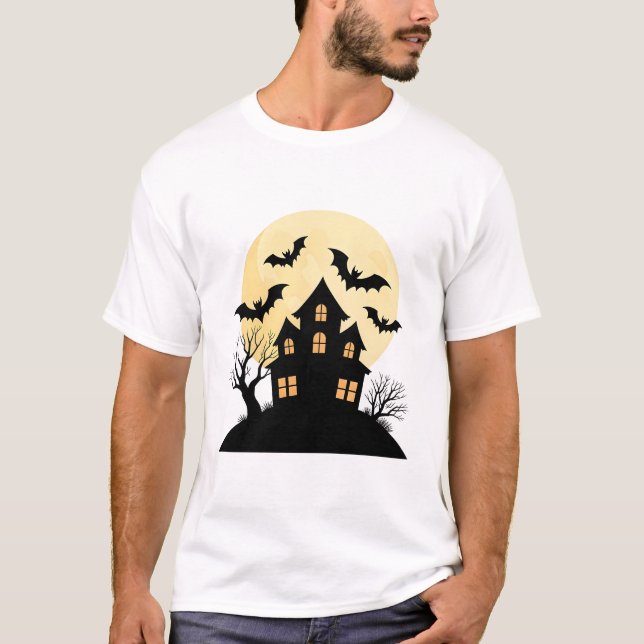 Haunted House Silhouette med Full Moon och Fladder T Shirt (Framsida)