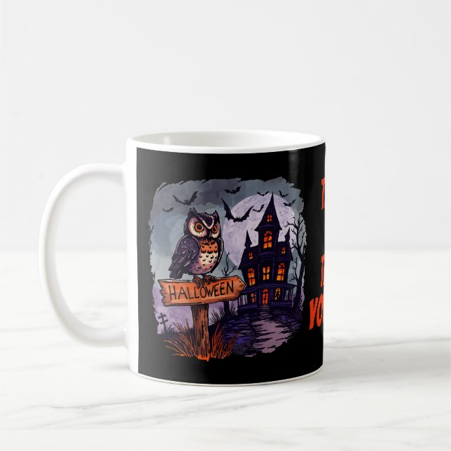 Haunted Uggla och Spooky House - Gothic Halloween Kaffemugg (Vänster)