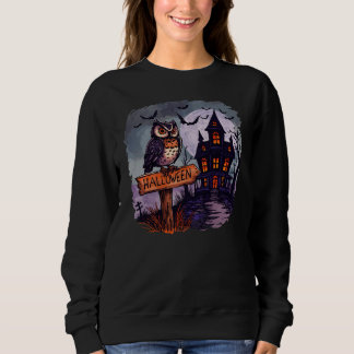Haunted Uggla och Spooky House - Gothic Halloween T Shirt