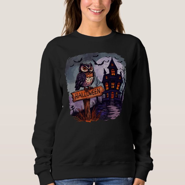 Haunted Uggla och Spooky House - Gothic Halloween  T Shirt (Framsida)
